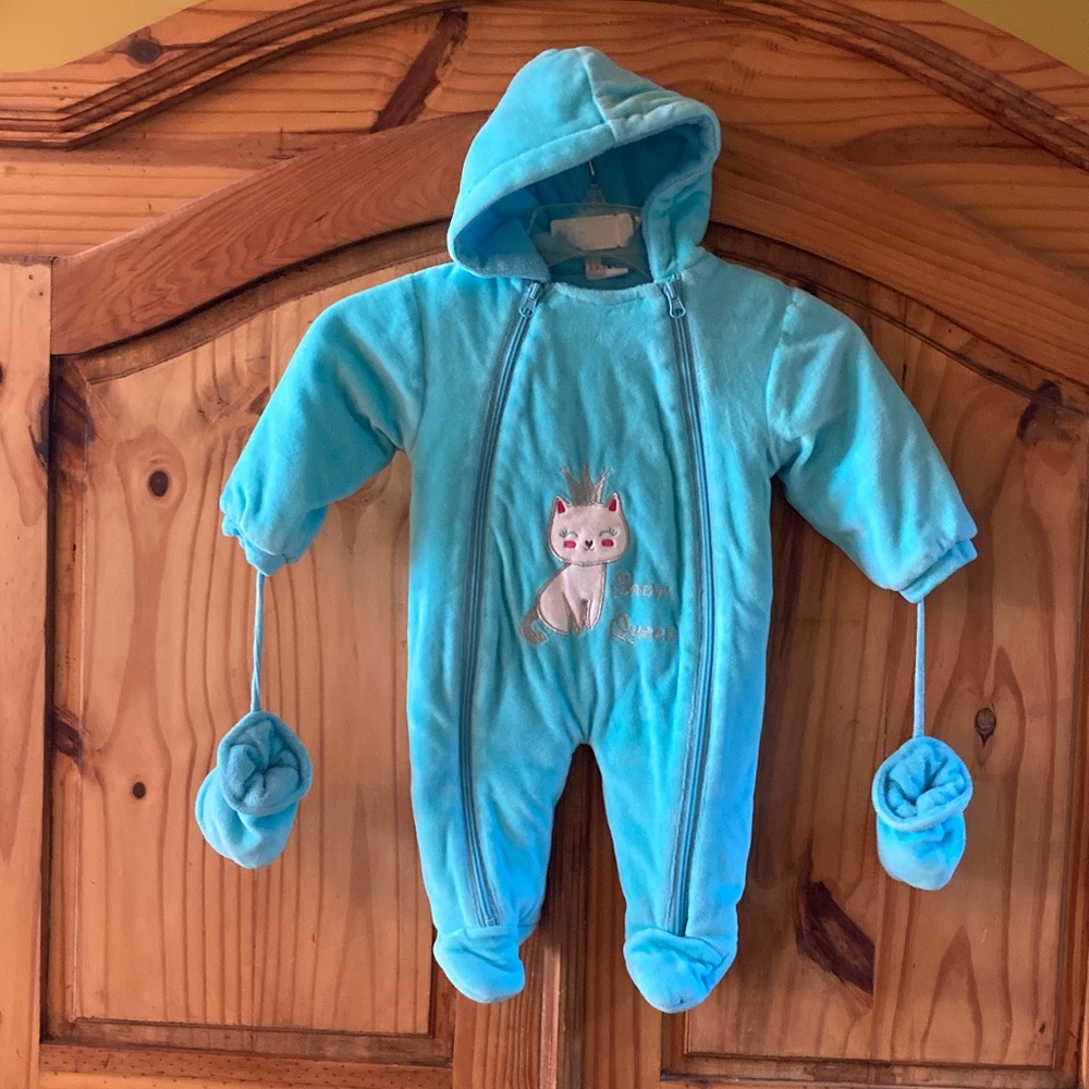 Girls Sweet & Soft blue cat Snow Queen snowsuit size 12 months